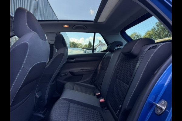Škoda Fabia 1.0 TSI Monte Carlo -LED-Stoelverwarming-Climate-Panorama dak - Sportstoelen - Parkeersensoren - 12 maanden garantie