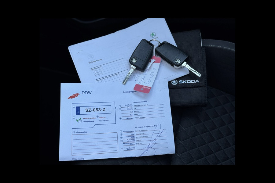 Škoda Fabia 1.0 TSI Monte Carlo -LED-Stoelverwarming-Climate-Panorama dak - Sportstoelen - Parkeersensoren - 12 maanden garantie