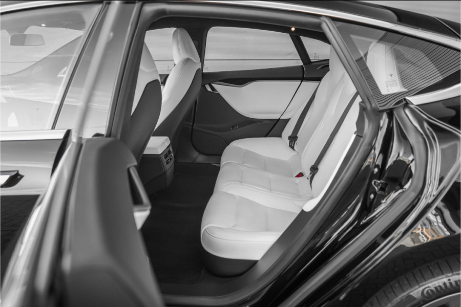 Tesla Model S Long Range Pano Autopilot 21"