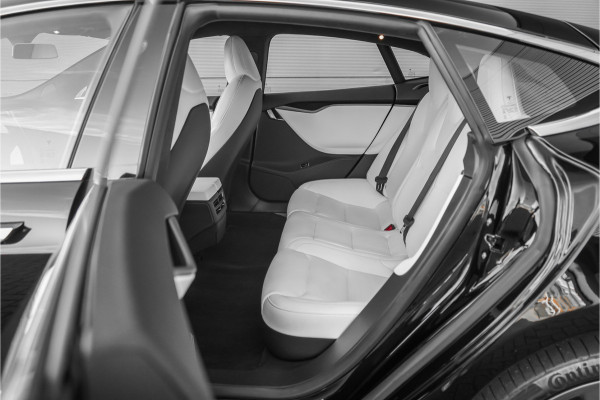 Tesla Model S Long Range Pano Autopilot 21"
