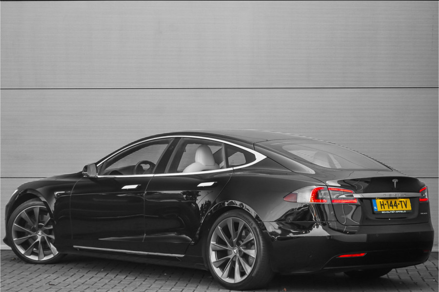 Tesla Model S Long Range Pano Autopilot 21"