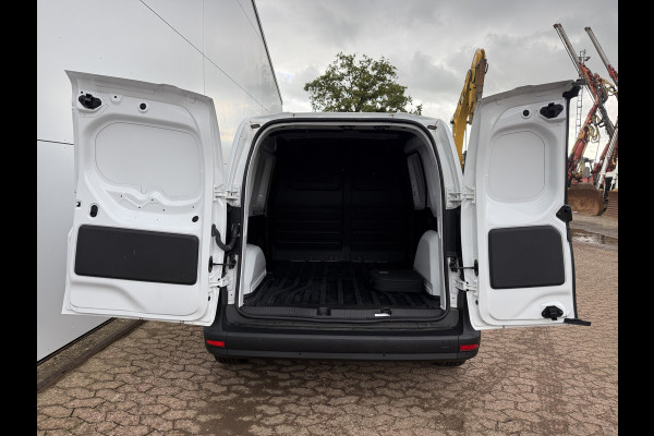 Mercedes-Benz eCitan Pro 51kWh 122PK Elektrisch 300km WLTP 75KW Snelladen Climate Control THERMOTRONIC Control Carplay Camera Parkeersensoren Achter