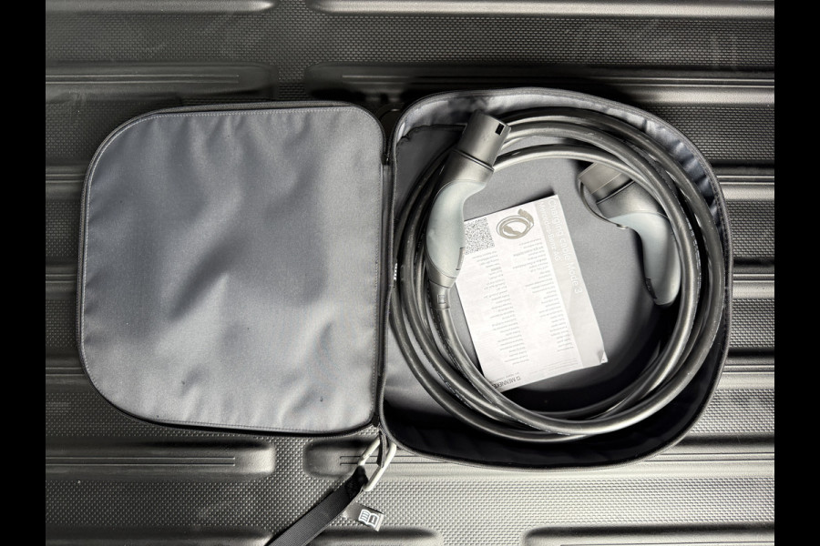 Mercedes-Benz eCitan Pro 51kWh 122PK Elektrisch 300km WLTP 75KW Snelladen Climate Control THERMOTRONIC Control Carplay Camera Parkeersensoren Achter