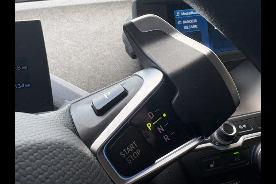 BMW i3 Basis 120Ah 42 kWh 170pk | Stoelverwarming | Navi | Achteruitrijcamera | SOH 90.1% |