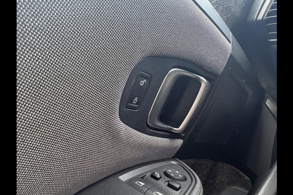 BMW i3 Basis 120Ah 42 kWh 170pk | Stoelverwarming | Navi | Achteruitrijcamera | SOH 90.1% |