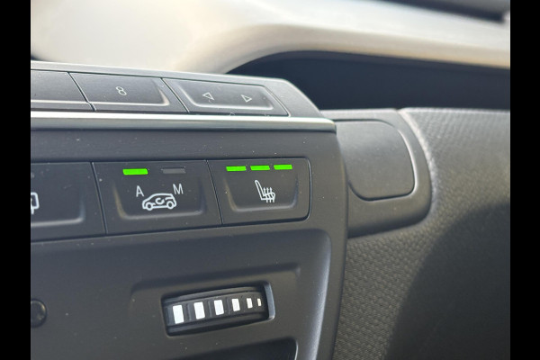 BMW i3 Basis 120Ah 42 kWh 170pk | Stoelverwarming | Navi | Achteruitrijcamera | SOH 90.1% |