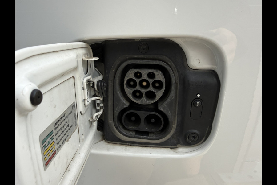 Volkswagen E-Caddy 37kWh 113PK L2H1 Elektrisch Caddy ABT Maxi 37,3kWh 159km WLTP Trekhaak Lichmetalen Velgen Airco Stoelverwarming Apple Carplay Pa