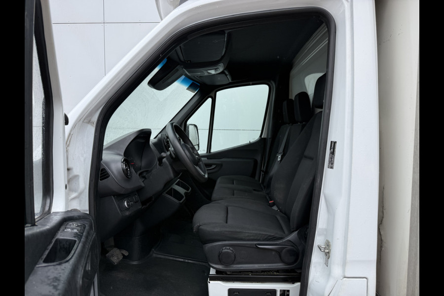 Mercedes-Benz Sprinter 515 1.9 CDI 150PK Automaat Laadklep Bakwagen Dubbellucht Climate Control Cruise Control Apple Carplay Koffer Meubelbak