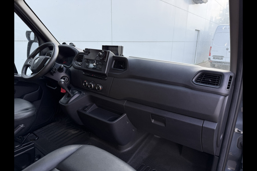 Renault Master Plancher T35 2.3 DCI 150PK Automaat Bakwagen Lowliner Plancher Airco Cruise Control Camera Foodtruck Meubelbak Paardenwagen