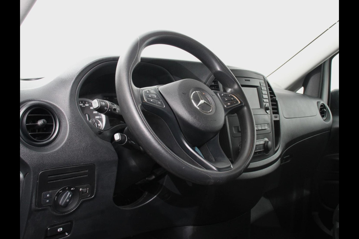 Mercedes-Benz Vito Tourer 114 CDI Automaat Pro L3 8 persoons PERSONENBUS excl. BTW/ incl. BPM Navigatie Airco Cruise Control