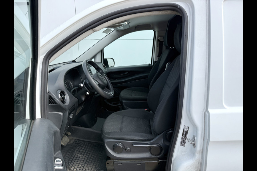 Mercedes-Benz Vito 116 1.9 CDI Automaat L3 XL Climate Control Cruise Control Camera Stoelverwarming Parkeersensoren voor achter