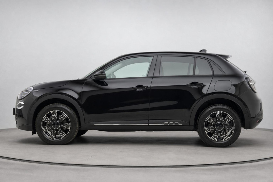 Fiat 600 1.2 Hybrid Urban | Achteruitrijcamera | Carplay | Climate control | Cruise control | Parkeersensoren | All-seasonbanden