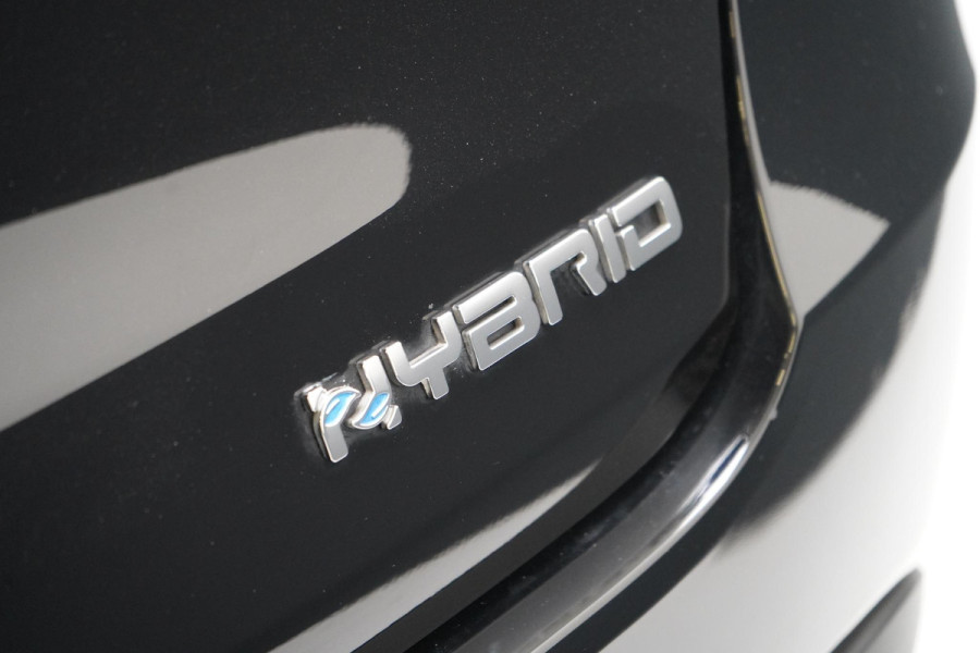 Fiat 600 1.2 Hybrid Urban | Achteruitrijcamera | Carplay | Climate control | Cruise control | Parkeersensoren | All-seasonbanden