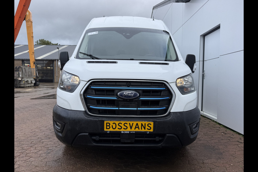 Ford E-Transit 68kWh 184PK L4H3 317km WLTP 94.9% (SOH) BEV Snelladen Carplay Climate control Camera Parkeersensoren v+a Stoelverwarming