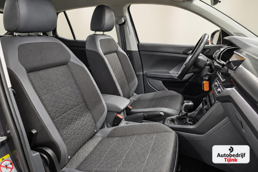Volkswagen T-Cross 1.0 TSI Style | Automaat | LED | Trekhaak | Virtual | PDC | Climatronic | App-connect |