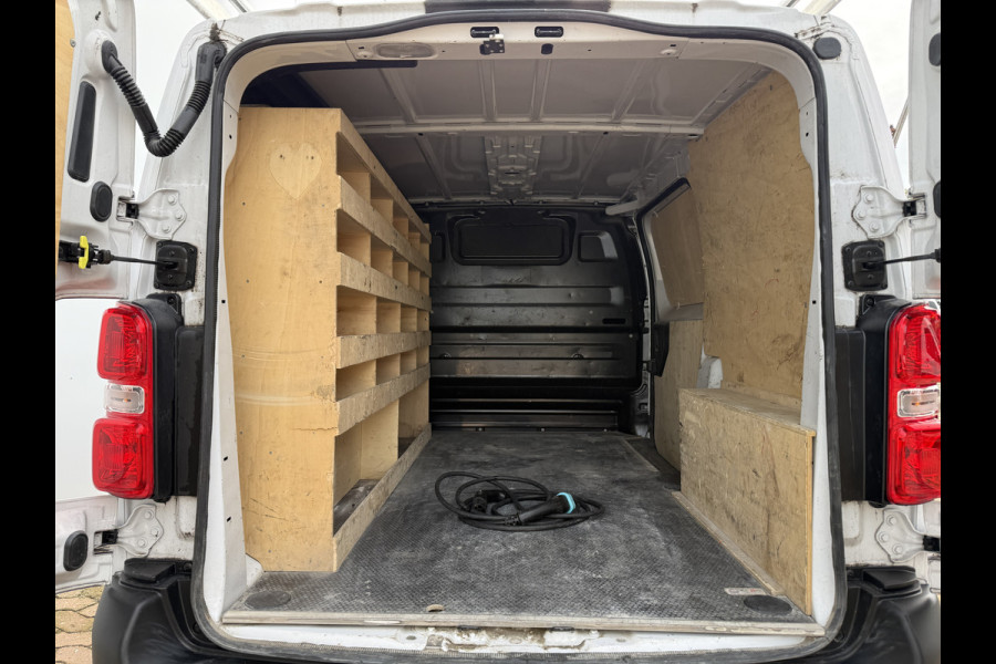 Opel Vivaro-e 75kWh 136PK L2 330km WLTP Snelladen Imperiaal Climate Control Cruise Control Imperiaal Carplay Navigatie Parkeersensoren