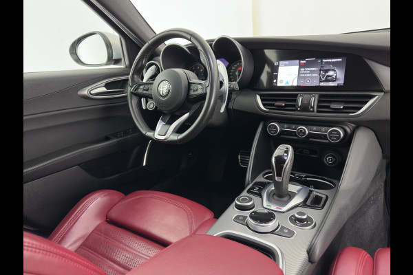 Alfa Romeo Giulia 2.0T Sprint (INCL-BTW)  Aut. *LEATHER | XENON | MEMORY-PACK | HEATED-VELOCE-SPORTSEATS | CAMERA | NAVI-FULLMAP | DAB+ | SHIFTPADDLES | PRIVACY-GLASS | BLINDSPOT | KEYLESS | 19"ALU*