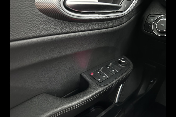 Alfa Romeo Giulia 2.0T Sprint (INCL-BTW)  Aut. *LEATHER | XENON | MEMORY-PACK | HEATED-VELOCE-SPORTSEATS | CAMERA | NAVI-FULLMAP | DAB+ | SHIFTPADDLES | PRIVACY-GLASS | BLINDSPOT | KEYLESS | 19"ALU*