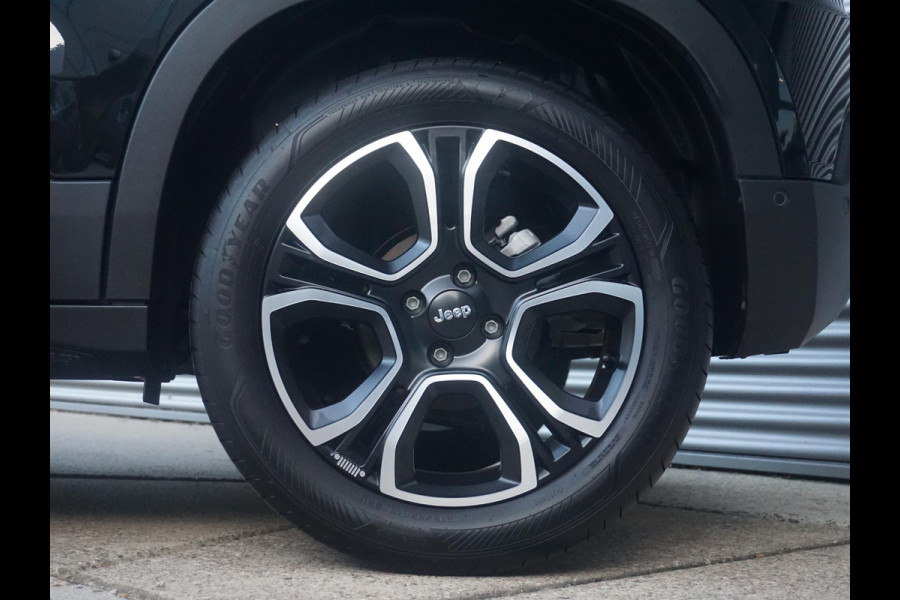 Jeep Avenger 1.2 e-Hybrid Summit Climate control