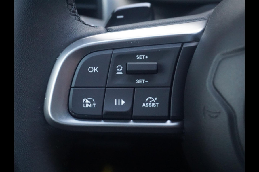 Jeep Avenger 1.2 e-Hybrid Summit Climate control