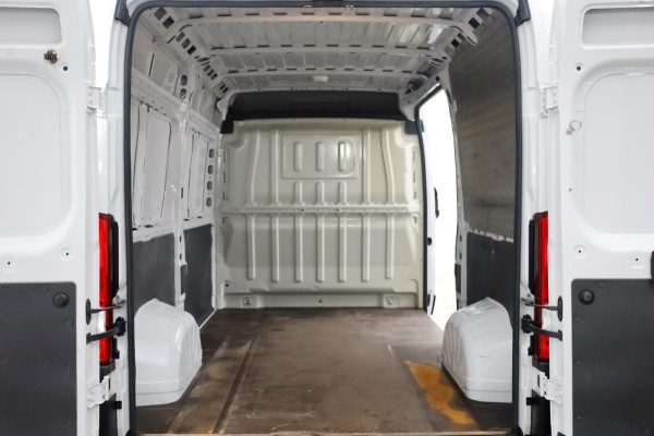 Citroën Jumper 2.2 BlueHDi 165pk L2H2 Airco/Navi/Camera 03-2022