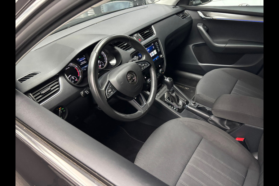 Škoda Octavia Combi 1.5 TSI Greentech Business Edition Plus / Carplay