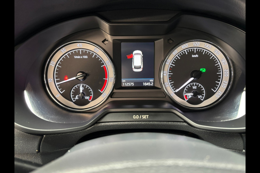 Škoda Octavia Combi 1.5 TSI Greentech Business Edition Plus / Carplay