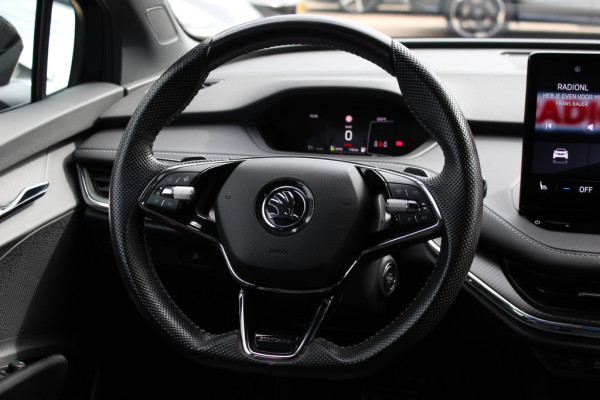 Škoda ENYAQ iV 80 Sportline / Trekhaak / Panoramadak / Camera / Keyless / 20'' / Matrix LED / CarPlay / Sfeerverlichting / Stoel+Stuurverwarming / Dodehoek / DAB / ACC