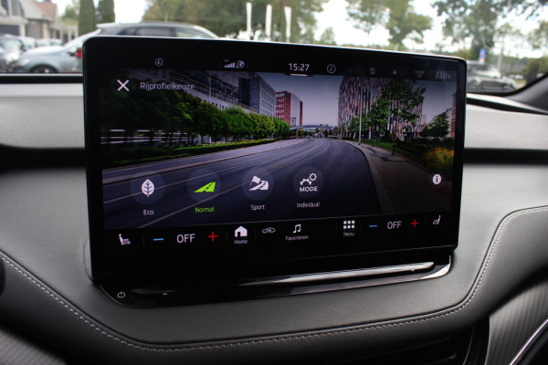 Škoda ENYAQ iV 80 Sportline / Trekhaak / Panoramadak / Camera / Keyless / 20'' / Matrix LED / CarPlay / Sfeerverlichting / Stoel+Stuurverwarming / Dodehoek / DAB / ACC