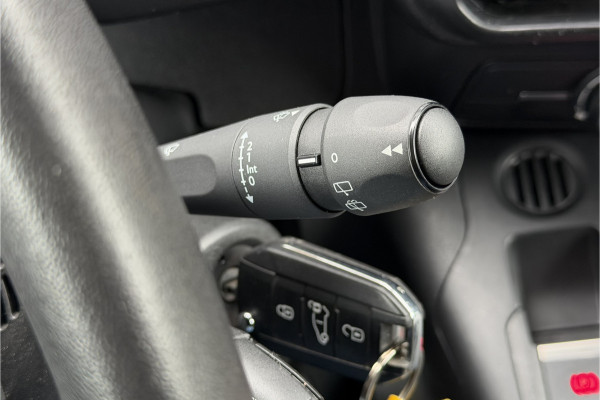 Peugeot Partner 1.5 BlueHDI | BPM VRIJ | Stoelverwarming | 3-Zits | Airco | Navi | PDC V+A