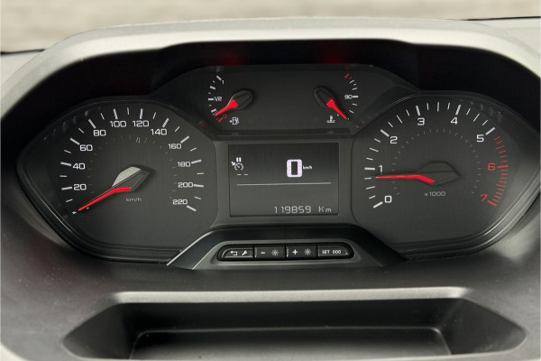 Peugeot Partner 1.5 BlueHDI | BPM VRIJ | Stoelverwarming | 3-Zits | Airco | Navi | PDC V+A