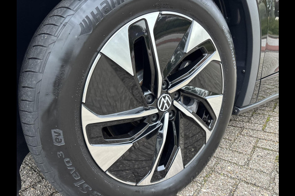 Volkswagen ID.5 Pro Business Advantage 77 kWh | 175pk | Achteruitrijcamera | Stoelverwarming | Trekhaak |