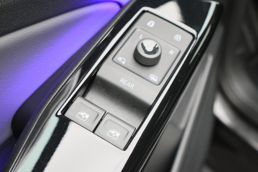 Volkswagen ID.4 Pro 77 kWh SOH 94,7%, Trekhaak, Apple Carplay, ACC, Lane Assist, PDC