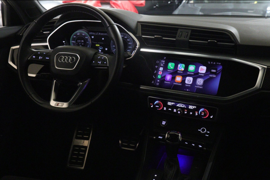 Audi Q3 45 TFSI e S Edition 3X S-Line /PANO/KEYLES/STOELV/BOMVOL