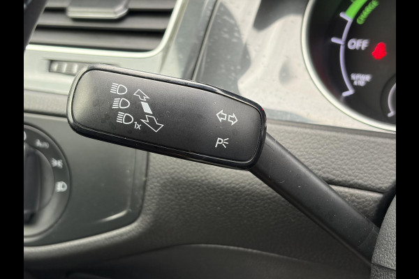 Volkswagen e-Golf E-DITION ✓SOH 90.63%✓2e Eigenaar✓Carplay✓Navi✓Clima✓Cruise✓Pdc V+A✓Lm velgen✓136pk✓Recent beurt gehad✓Weinig Km✓Zeer Zuinig✓N.A.P✓Apk tot 05-2028