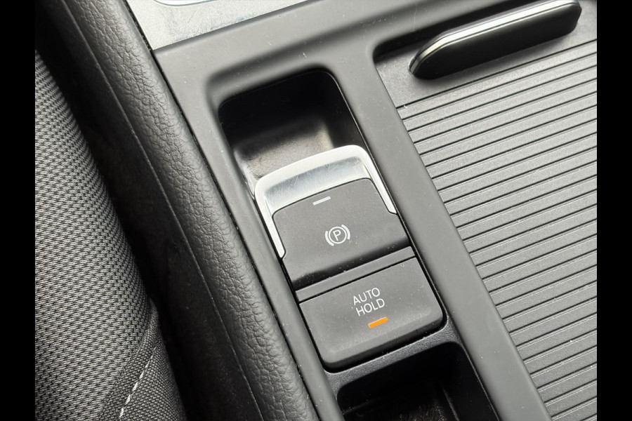 Volkswagen e-Golf E-DITION ✓SOH 90.63%✓2e Eigenaar✓Carplay✓Navi✓Clima✓Cruise✓Pdc V+A✓Lm velgen✓136pk✓Recent beurt gehad✓Weinig Km✓Zeer Zuinig✓N.A.P✓Apk tot 05-2028