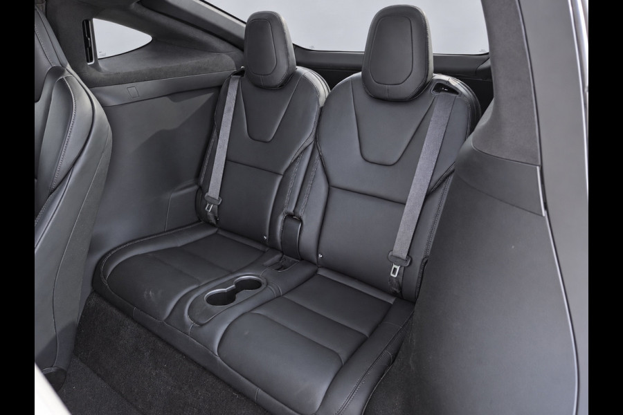 Tesla Model X 75D Base 6p.