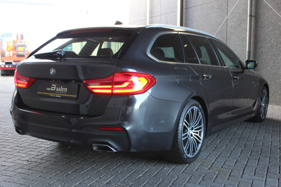 BMW 5 Serie Touring 520i High Executive M-SPORT PANO LEER NAVI LED ORG NL 121000KM!!!