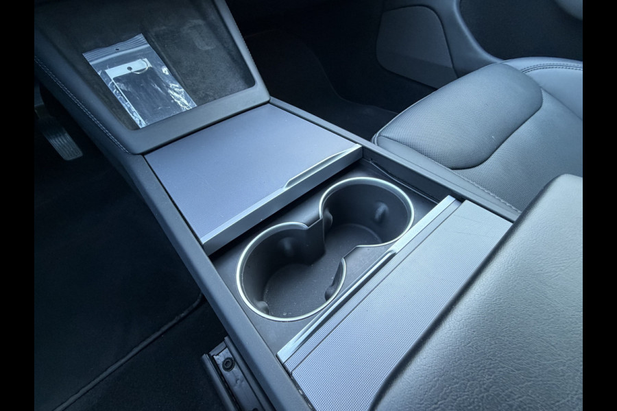 Tesla Model 3 RWD 60 kWh Pano Leer Stoelverw + Ventilatie Adap.Cruise Self-Drive Mogelijkheid Orig.NL!