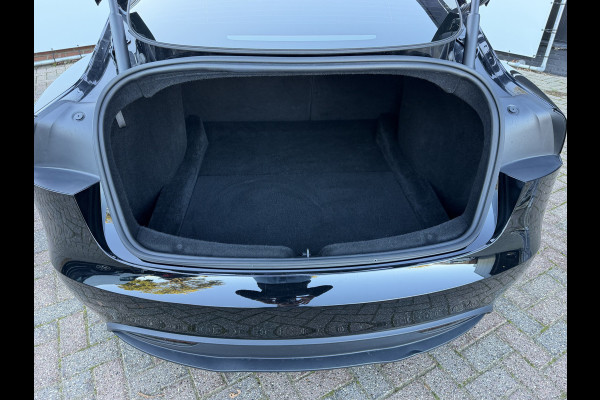 Tesla Model 3 RWD 60 kWh Pano Leer Stoelverw + Ventilatie Adap.Cruise Self-Drive Mogelijkheid Orig.NL!