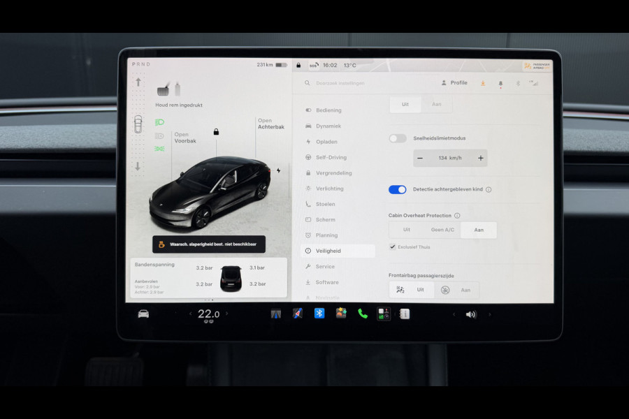 Tesla Model 3 RWD 60 kWh Pano Leer Stoelverw + Ventilatie Adap.Cruise Self-Drive Mogelijkheid Orig.NL!