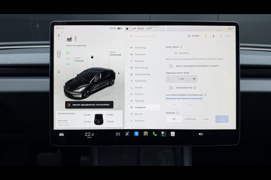Tesla Model 3 RWD 60 kWh Pano Leer Stoelverw + Ventilatie Adap.Cruise Self-Drive Mogelijkheid Orig.NL!