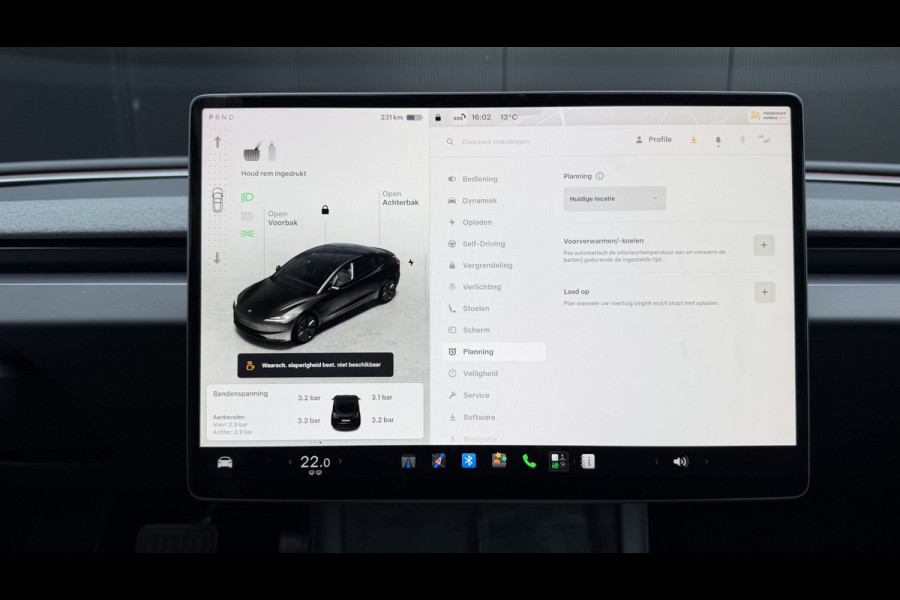 Tesla Model 3 RWD 60 kWh Pano Leer Stoelverw + Ventilatie Adap.Cruise Self-Drive Mogelijkheid Orig.NL!