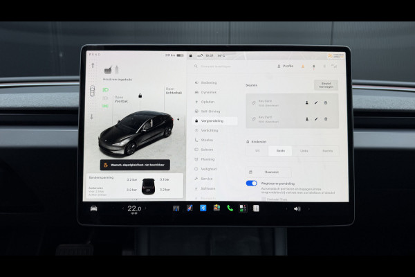 Tesla Model 3 RWD 60 kWh Pano Leer Stoelverw + Ventilatie Adap.Cruise Self-Drive Mogelijkheid Orig.NL!