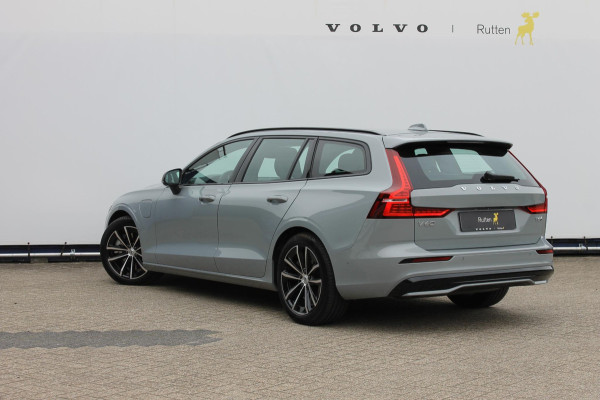 Volvo V60 T6 350PK Automaat Plug-in hybrid AWD Plus Dark Long Range / Google infotainment / 360 graden camera / Stoelverwarming / Stuurwielverwarming / Semi elektrisch weklapbare trekhaak