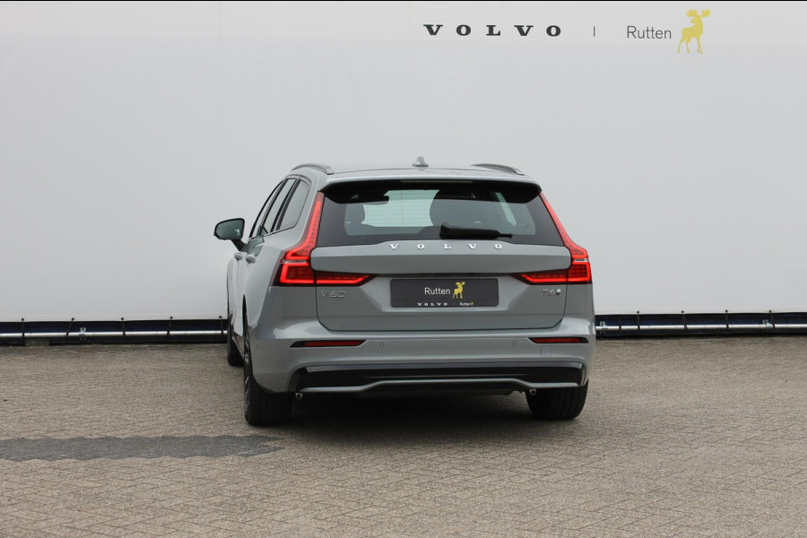 Volvo V60 T6 350PK Automaat Plug-in hybrid AWD Plus Dark Long Range / Google infotainment / 360 graden camera / Stoelverwarming / Stuurwielverwarming / Semi elektrisch weklapbare trekhaak