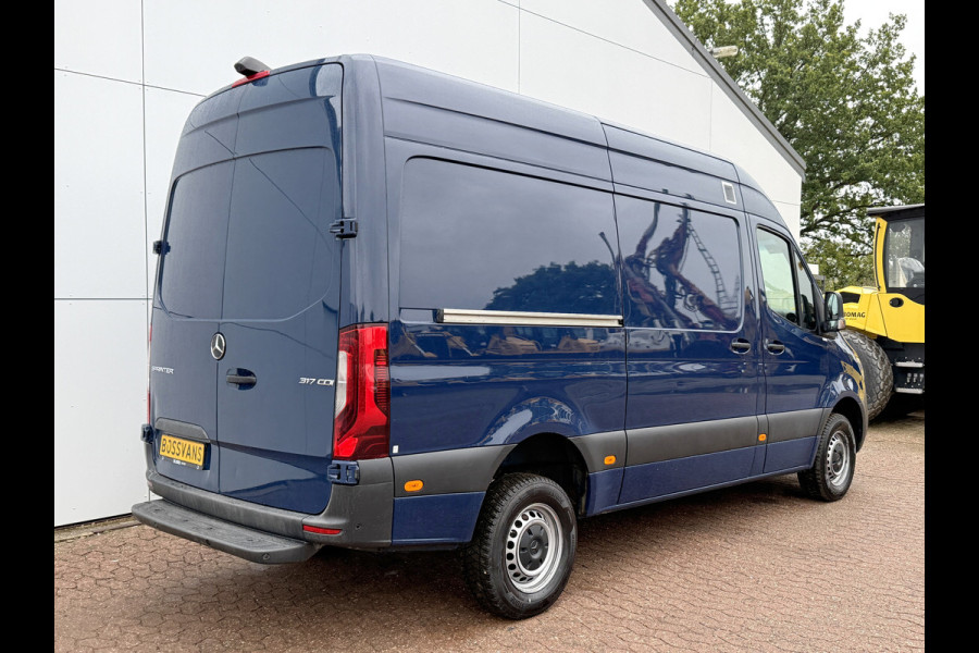 Mercedes-Benz Sprinter 317 1.9 CDI Widescreen 10.25inch Mercedes ME LED Climate Control Cruise Control Camera Carplay Navigatie Lederen stoelen Lucht g