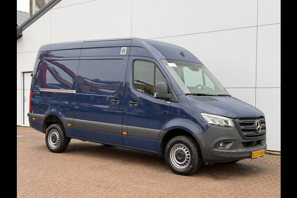 Mercedes-Benz Sprinter 317 1.9 CDI Widescreen 10.25inch Mercedes ME LED Climate Control Cruise Control Camera Carplay Navigatie Lederen stoelen Lucht g