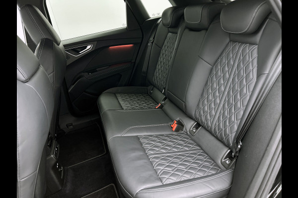 Audi Q4 50 e-tron SOH 90% Quattro Launch edition S-Line Competition 220KW / 77 kWh / Warmtepomp / Panoramadak / Leder-sport / Sonos Sound / Pdc+Camera / Apk 02-2028