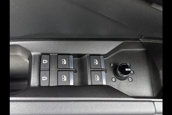 Audi Q4 50 e-tron SOH 90% Quattro Launch edition S-Line Competition 220KW / 77 kWh / Warmtepomp / Panoramadak / Leder-sport / Sonos Sound / Pdc+Camera / Apk 02-2028